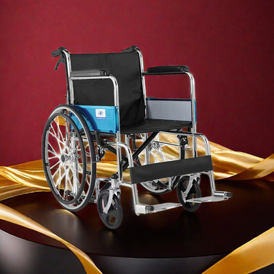 Inlands Handel Zwarte opvouwbare lichtgewicht handmatige rolstoelen voor gehandicapten met duurzaamheid